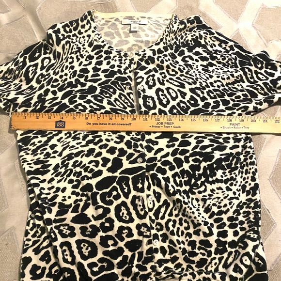 Liz Claiborne Leopard Print Women's cardigan sweater too Size L - Picture 4 of 8